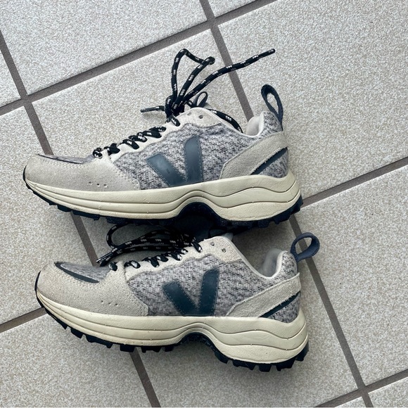 Veja Venturi Sneakers — flannel + suede // snow grafite natural - Picture 7 of 9